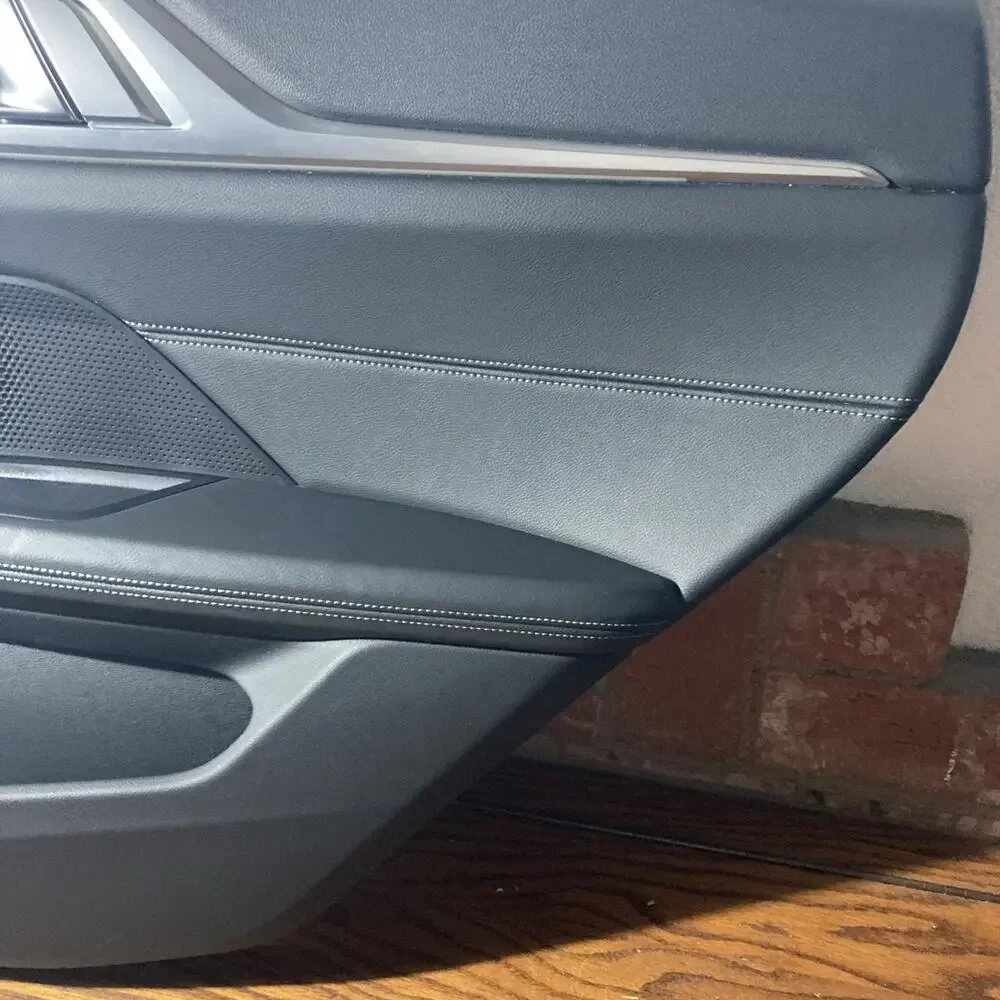 BMW I4 DOOR PANEL RIGHT REAR 2023 OEM